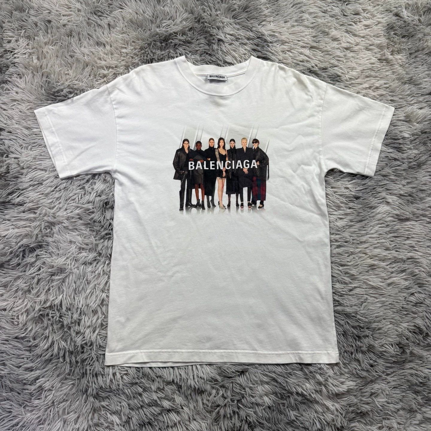 Balenciaga balenciaga graphic short sleeve t-shirt Size US M / EU 48-50 / 2 - 1 Thumbnail