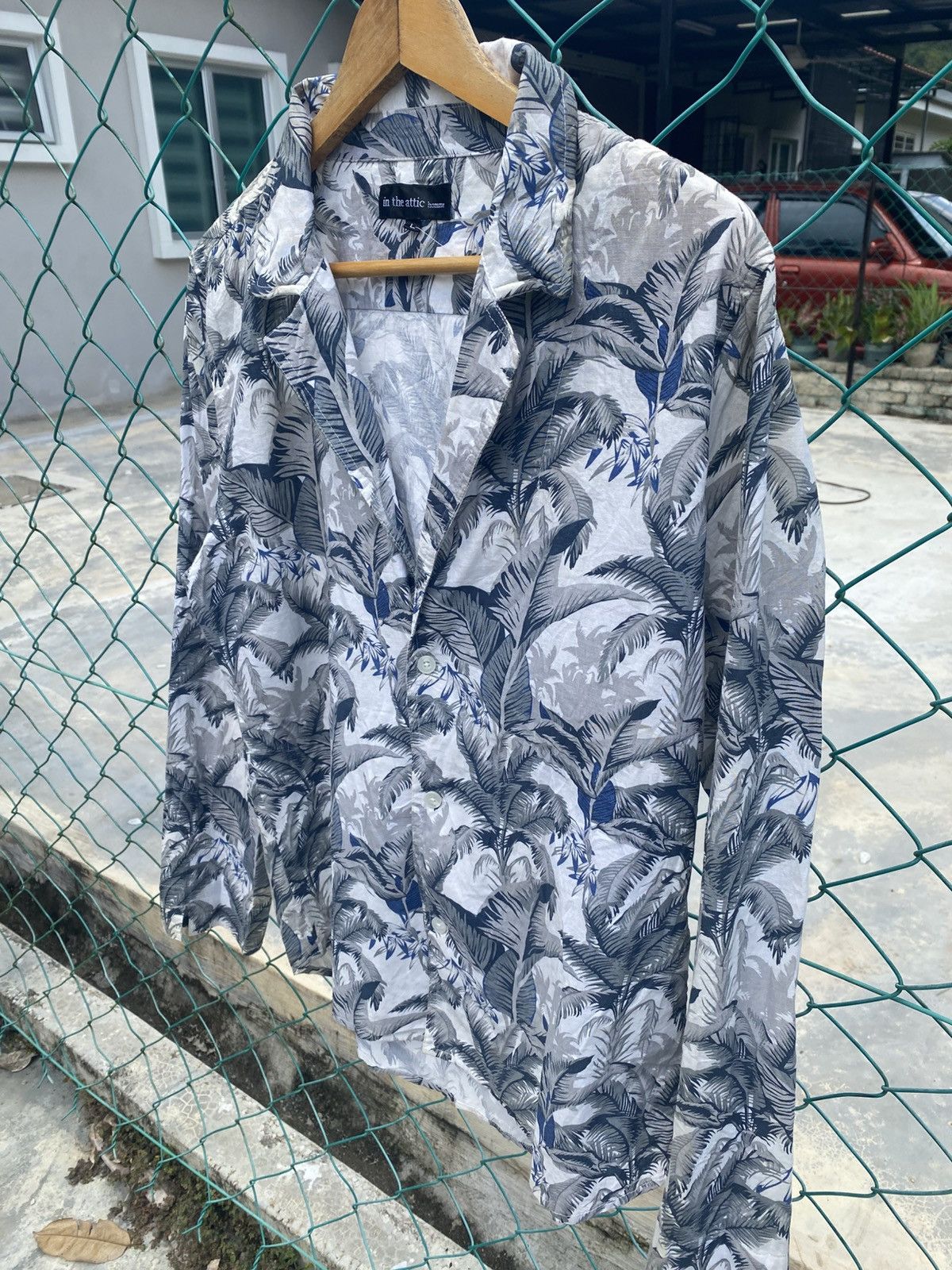 In The Attic In the attic homme floral shirts Size US L / EU 52-54 / 3 - 3 Thumbnail