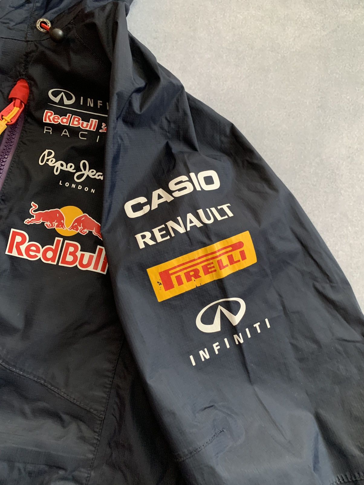 Formula 1 × Red Bull RED BULL/INFINITI F1 RACING TEAM RAIN JACKET PEPE JEANS Size US XS / EU 42 / 0 - 11 Thumbnail