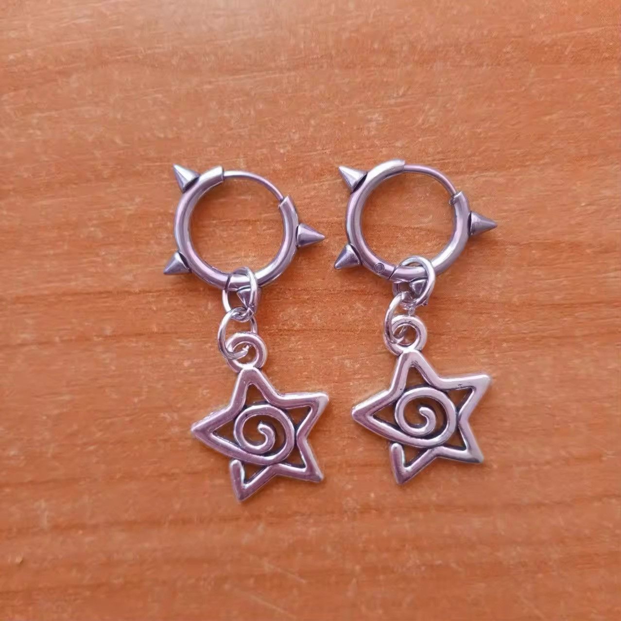 Vintage Y2K Spike Star Drop Earrings Size ONE SIZE - 5 Thumbnail