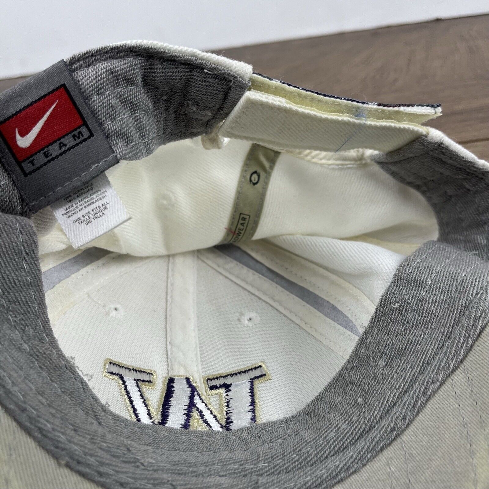 Nike Washington Huskies Nike Hat White Cap Hat Adjustable Hat Whi Size ONE SIZE - 13 Thumbnail