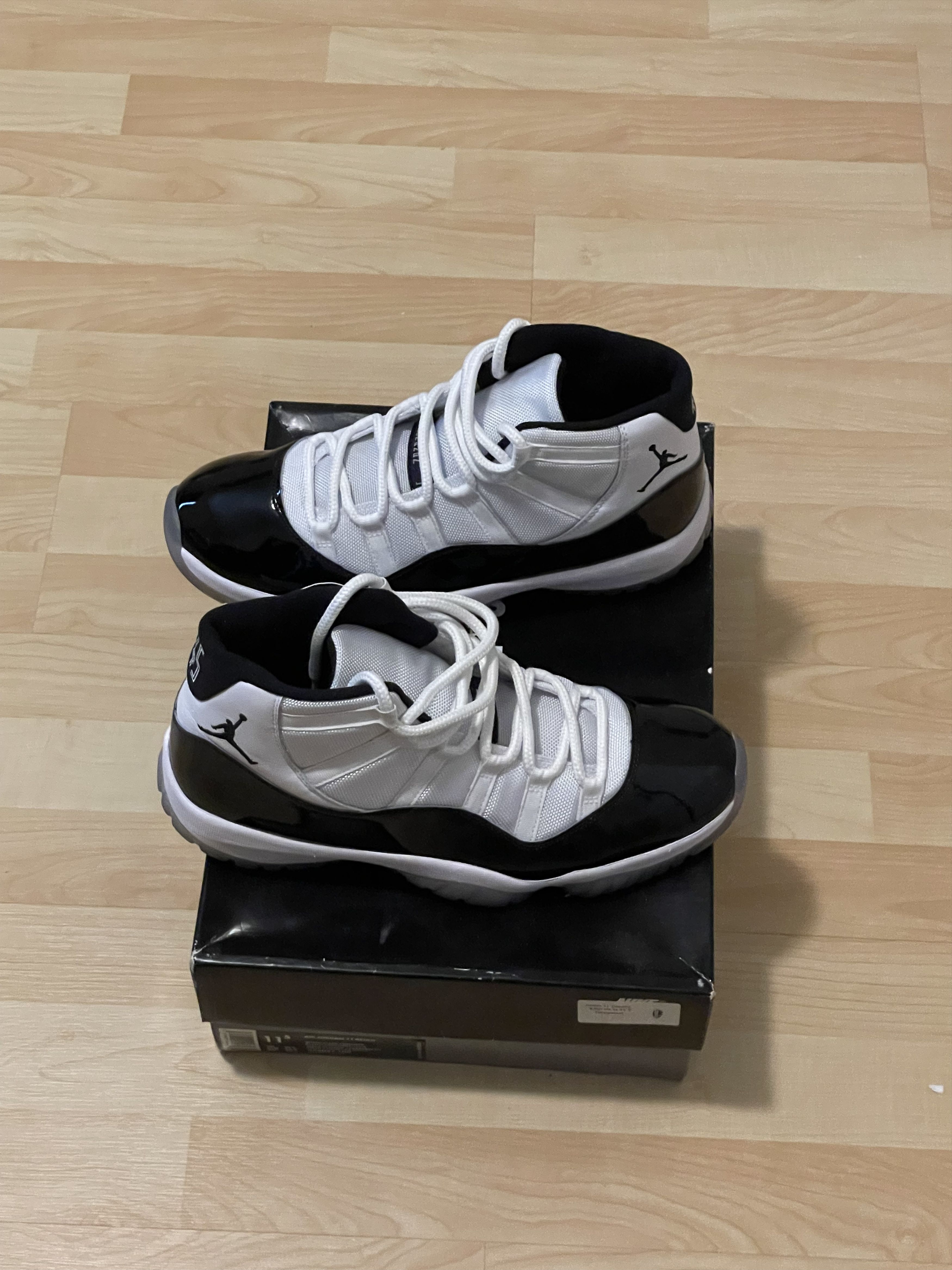 Jordan Brand Jordan 11 retro concord 2018 Size US 11.5 / EU 44-45 - 1 Thumbnail