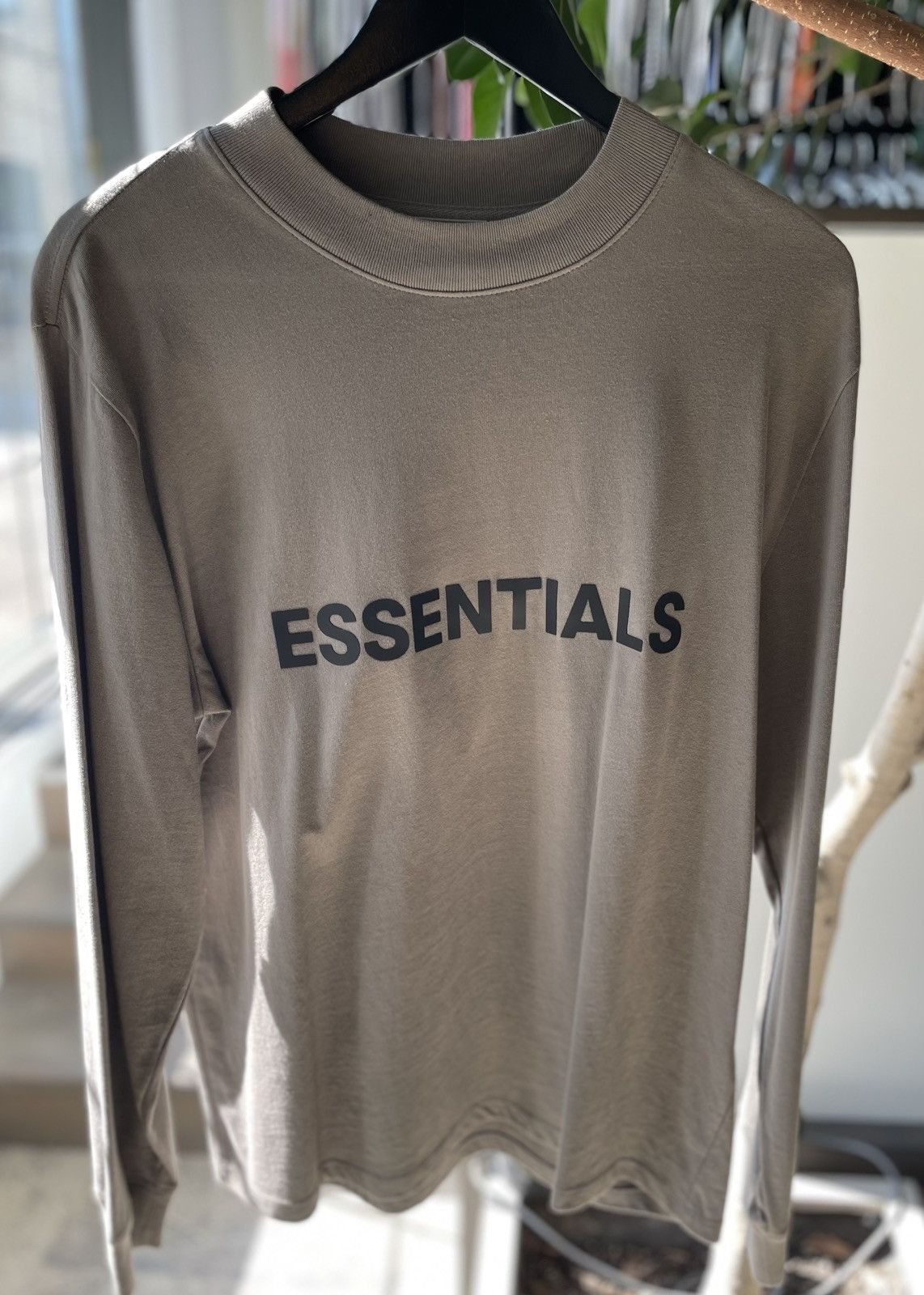 Fear of God Fear of God Essentials Boxy T- Shirt Applique Size US XS / EU 42 / 0 - 1 Thumbnail
