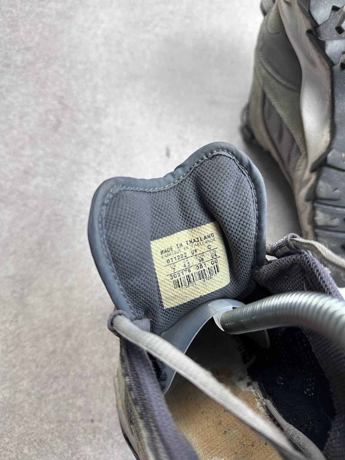 Nike ACG Vintage 00s Nike ACG Gorpcore Womans Sneakers Rare US 7 Size US 7 / IT 37 - 8 Thumbnail