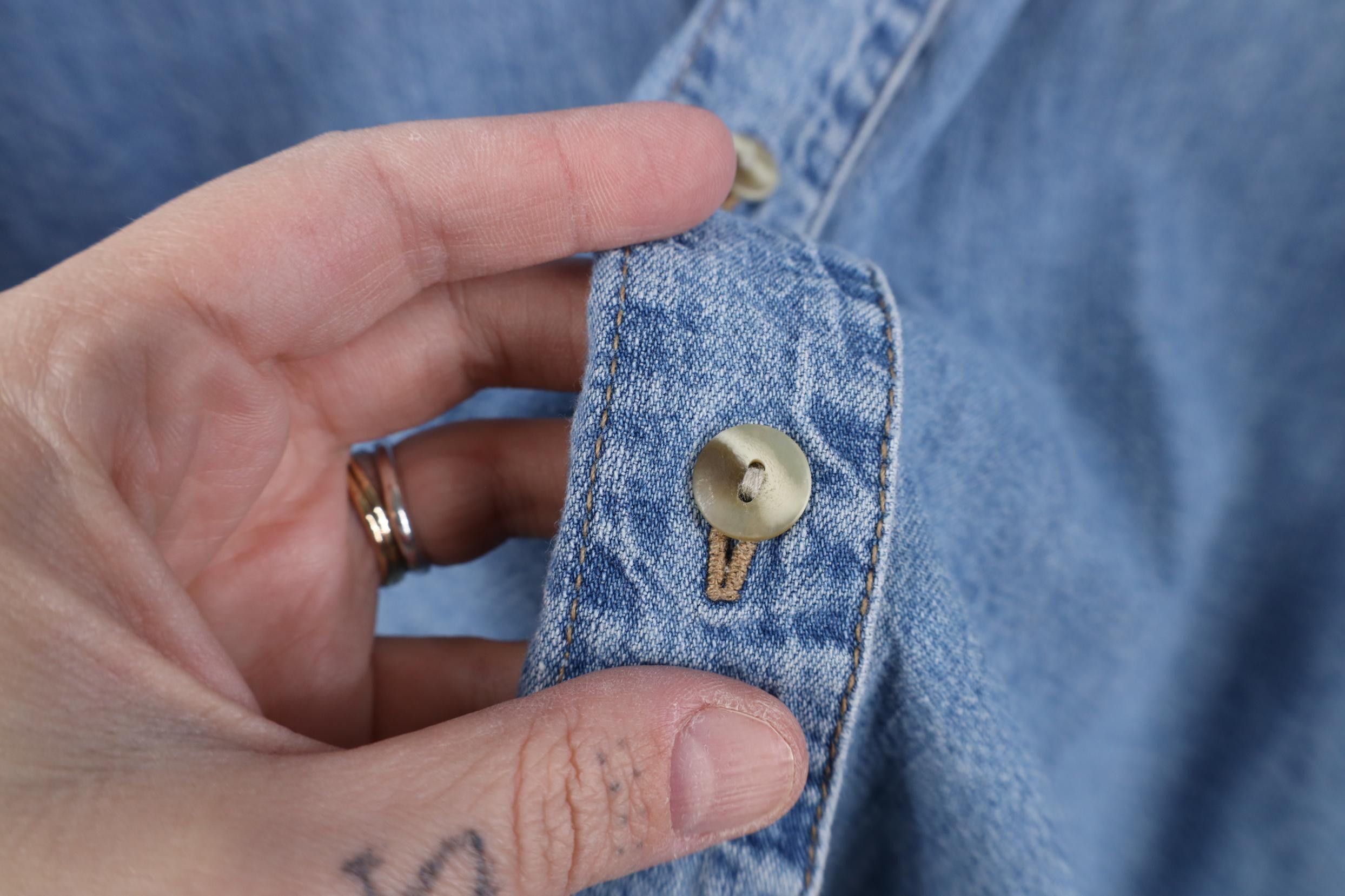 Vintage Vintage 90s Streetwear Collared Denim Jean Button Shirt Blue Size S / US 4 / IT 40 - 5 Thumbnail