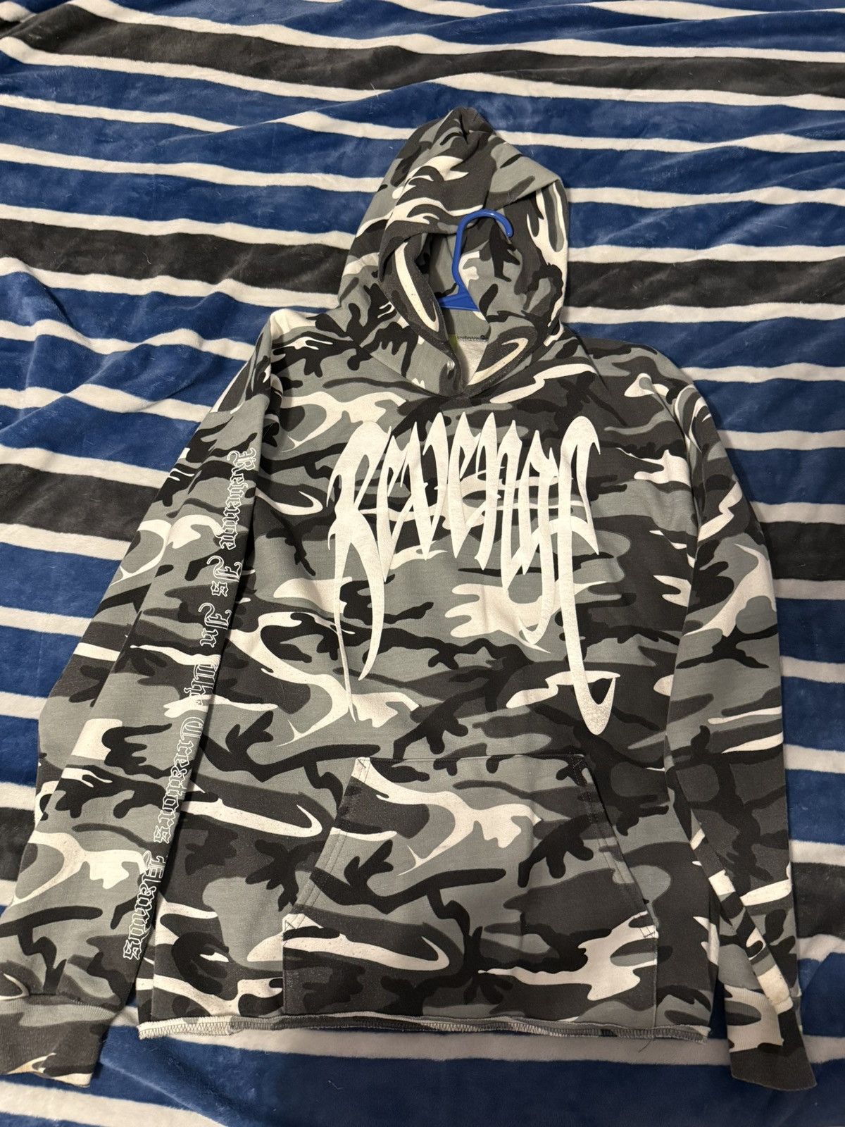 Revenge Revenge japan exclusive snow archive Size US M / EU 48-50 / 2 - 1 Thumbnail