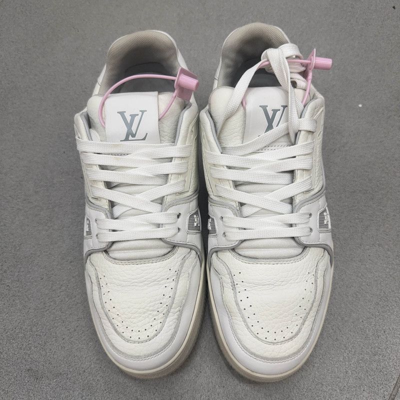 Louis Vuitton Louis Vuitton Trainer Low-Top Fashion Sneakers - Size US 8.5 / EU 41-42 - 2 Thumbnail