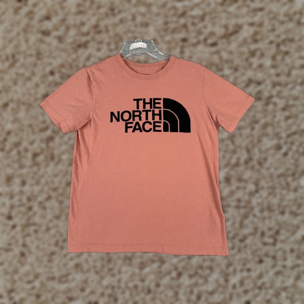 The North Face The North Face Shirt Womens S Pink Short Sleeve Crew Neck 100% Cotton Hike Shirt Womens S Pink Short Sleeve The North Face Size S / US 4 / IT 40 - 1 Thumbnail