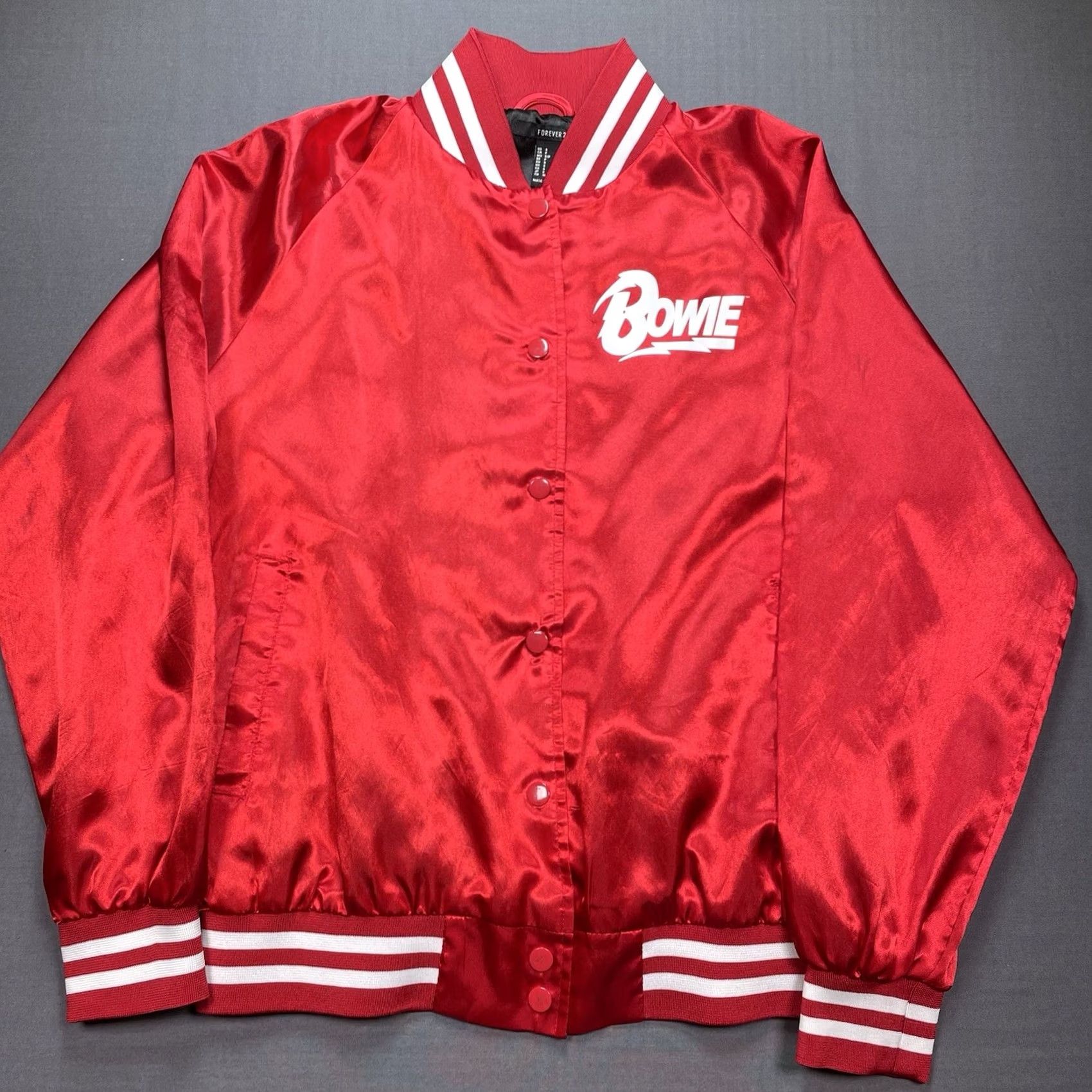 Forever 21 VINTAGE David Bowie Red Bomber Jacket Limited Edition ADULT S Bomber Jacket Red 80s Music Limited Edition Mens Womens Boys Girls Size US S / EU 44-46 / 1 - 4 Thumbnail