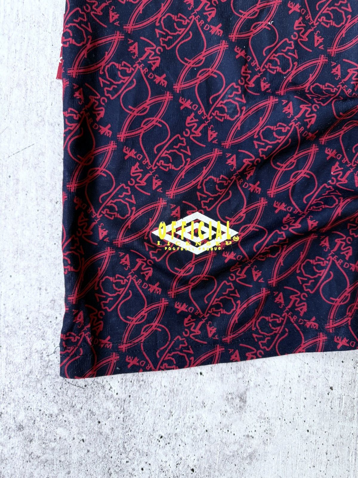Umbro × Vintage Umbro Ajax Amsterdam 1994/1996 Away Jersey Size US L / EU 52-54 / 3 - 5 Thumbnail