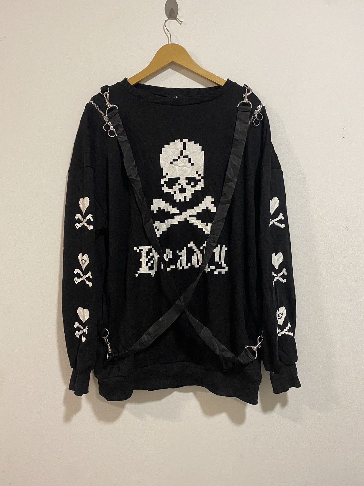 Vintage Skull Listen Flavor Punk Design Sweatshirt