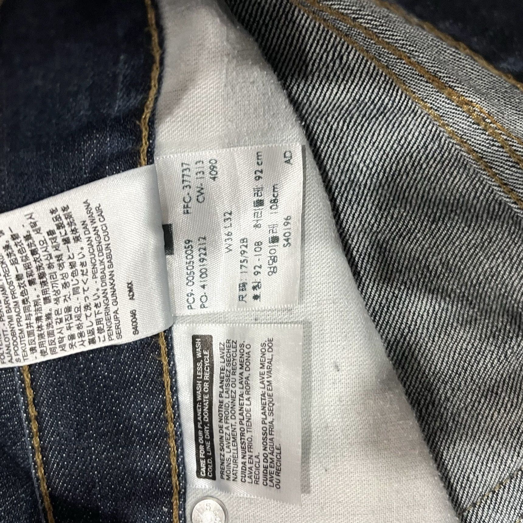 Levi's Levi's 505 Jeans Men 36x32 Blue Straight Stretch Dark Wash Workwear Denim Cotton Zip Pockets Regular Inseam 32 Model Levi's 505 Straight Mens Jeans Size US 36 / EU 52 - 3 Thumbnail
