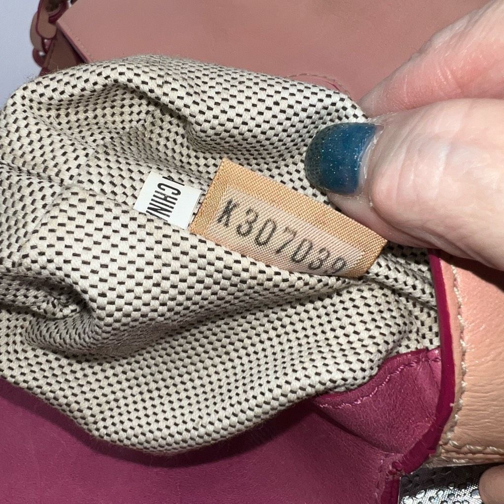Dooney & Bourke Dooney & Bourke Vintage Enameled Heart Buckle Bag **SEE PICS Size ONE SIZE - 7 Thumbnail