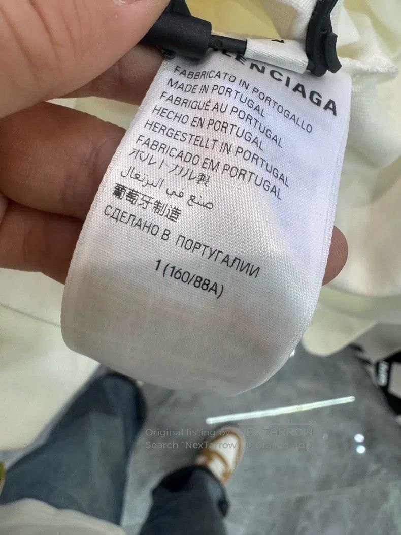 Balenciaga Balenciaga Oversized Long Sleeve T-Shirt Size US S / EU 44-46 / 1 - 6 Thumbnail