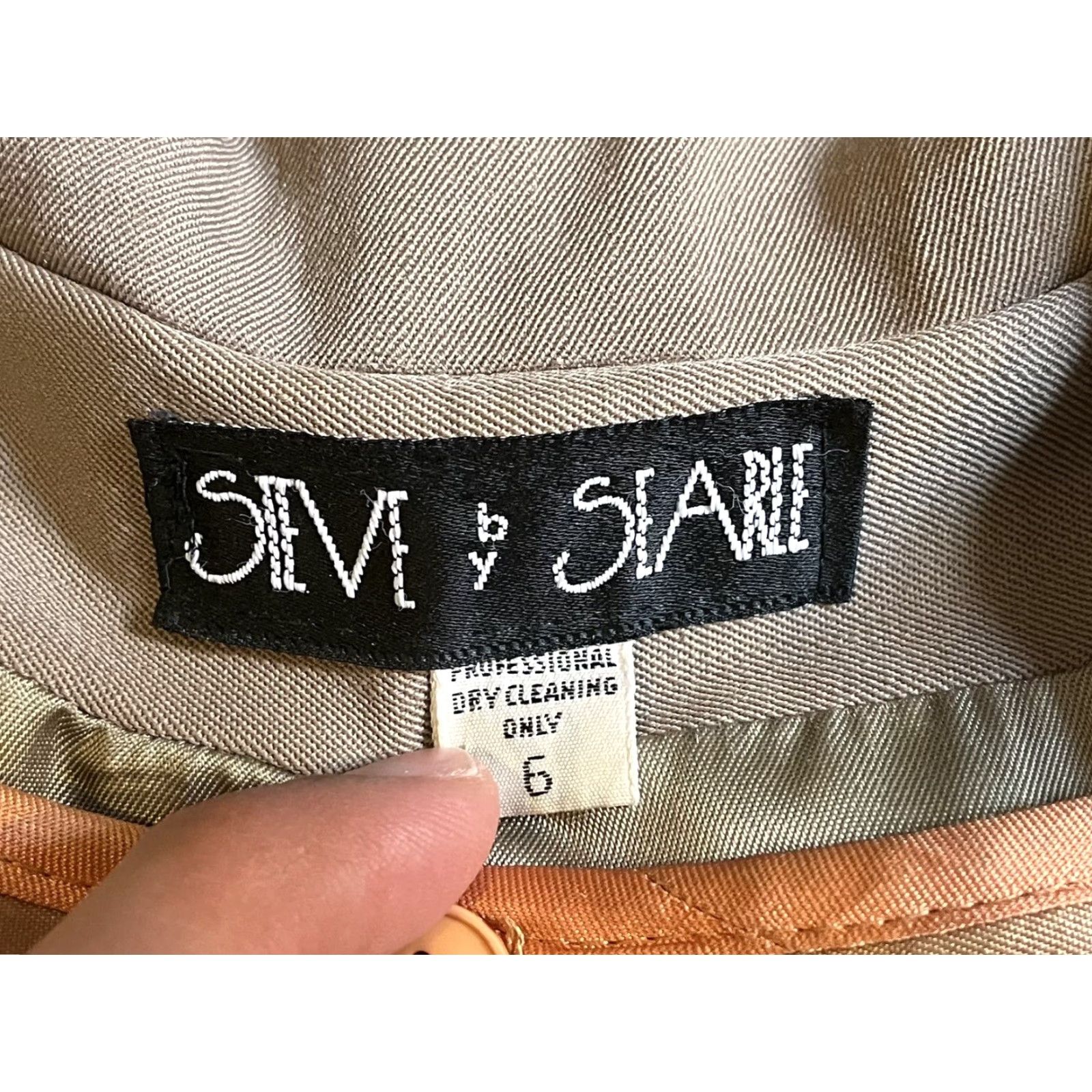 Vintage VINTAGE Steve by Searle Trench Coat Women’s 6 Beige Coat Steve by Searle Trench Coat Beige 6 Women’s Vintage Size M / US 6-8 / IT 42-44 - 5 Thumbnail
