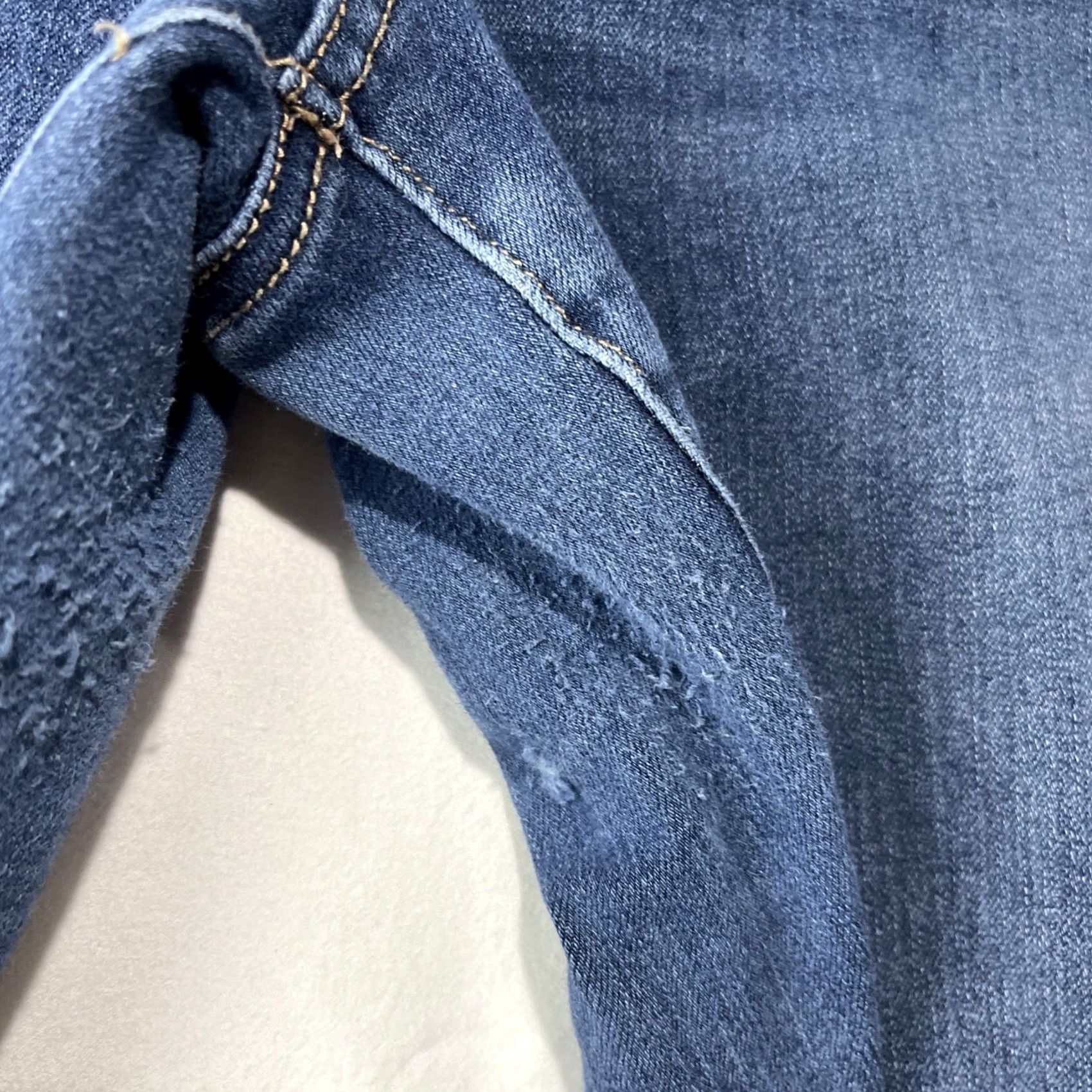 American Eagle Outfitters VINTAGE American Eagle Jeans Womens 14 The Dream Jean Regular Blue Button Fly Zipper Jeans Size 36" / US 14 / IT 50 - 6 Thumbnail