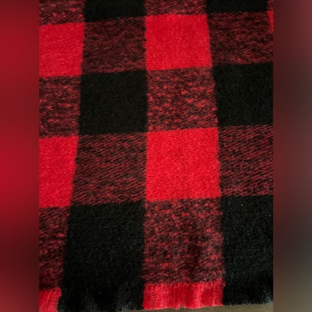Old Navy Old Navy Plaid red black shawl poncho Size ONE SIZE - 2 Thumbnail