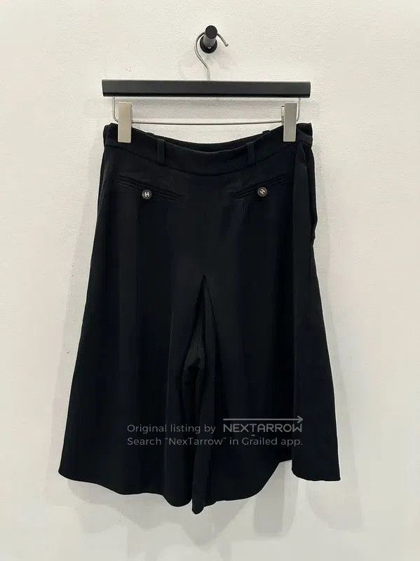 Chanel Chanel Black Wool Women's Shorts . Size 23" - 2 Thumbnail
