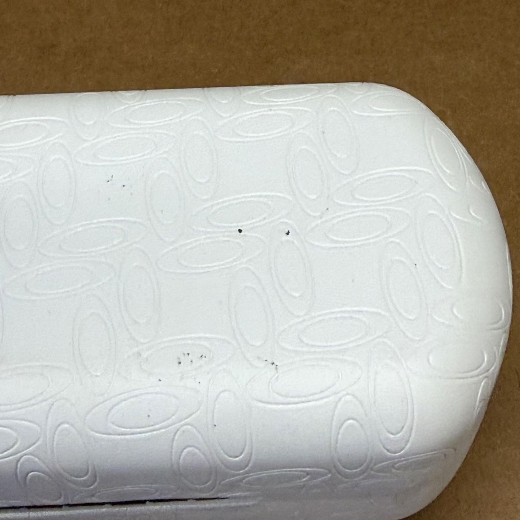 Oakley Oakley Glasses Case Mens White Hard Shell O Logo Sunglass Eyeglass Protective Size ONE SIZE - 8 Thumbnail