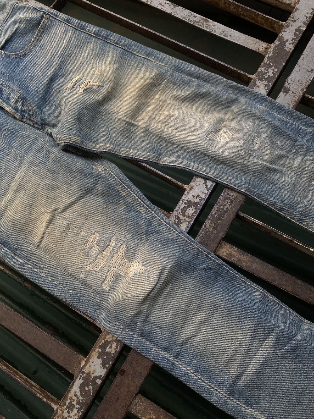 Saint Laurent Paris Saint Laurent Paris - Surf Sound D01 Distressed Crash Denim Size US 32 / EU 48 - 3 Thumbnail