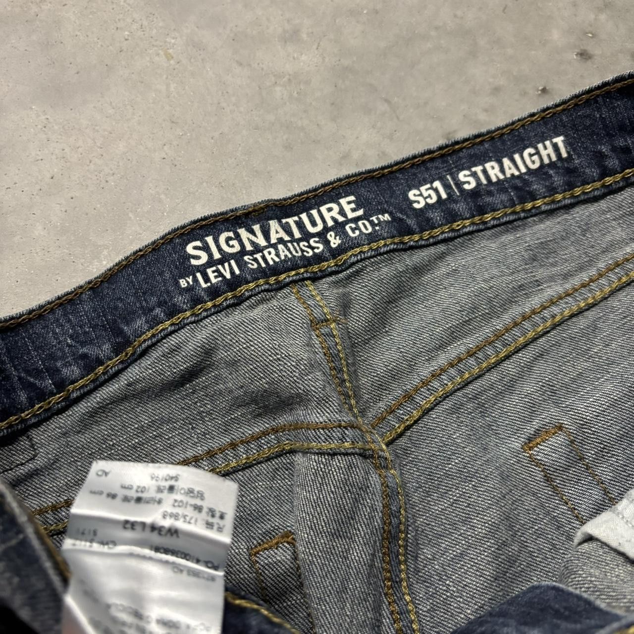 Levi's × Vintage Crazy Vintage Y2K/2000s Grunge Dark Wash Levi’s Denim Jeans! Size US 34 / EU 50 - 8 Thumbnail