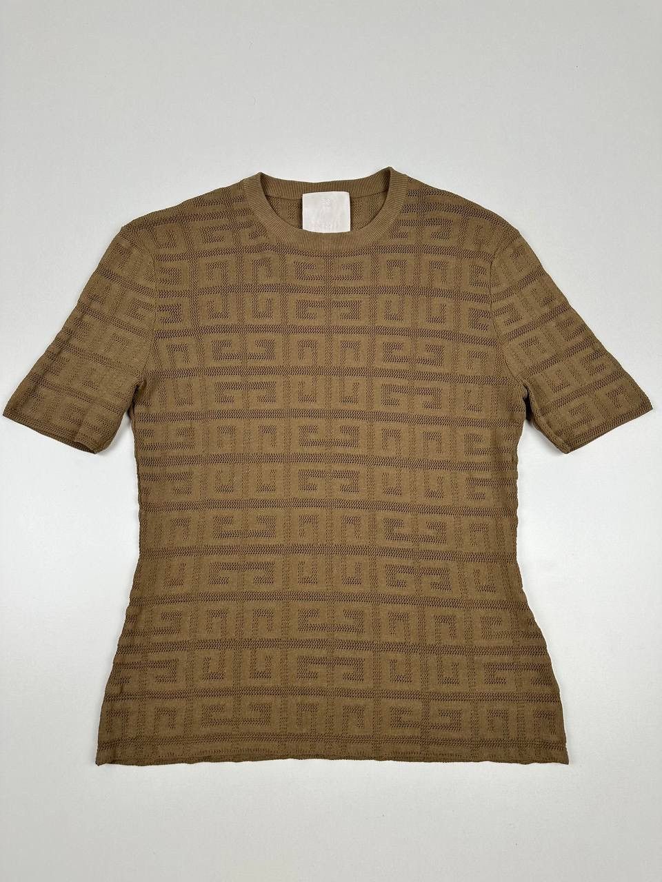 Givenchy T-shirt from Givenchy Size M / US 6-8 / IT 42-44 - 1 Thumbnail