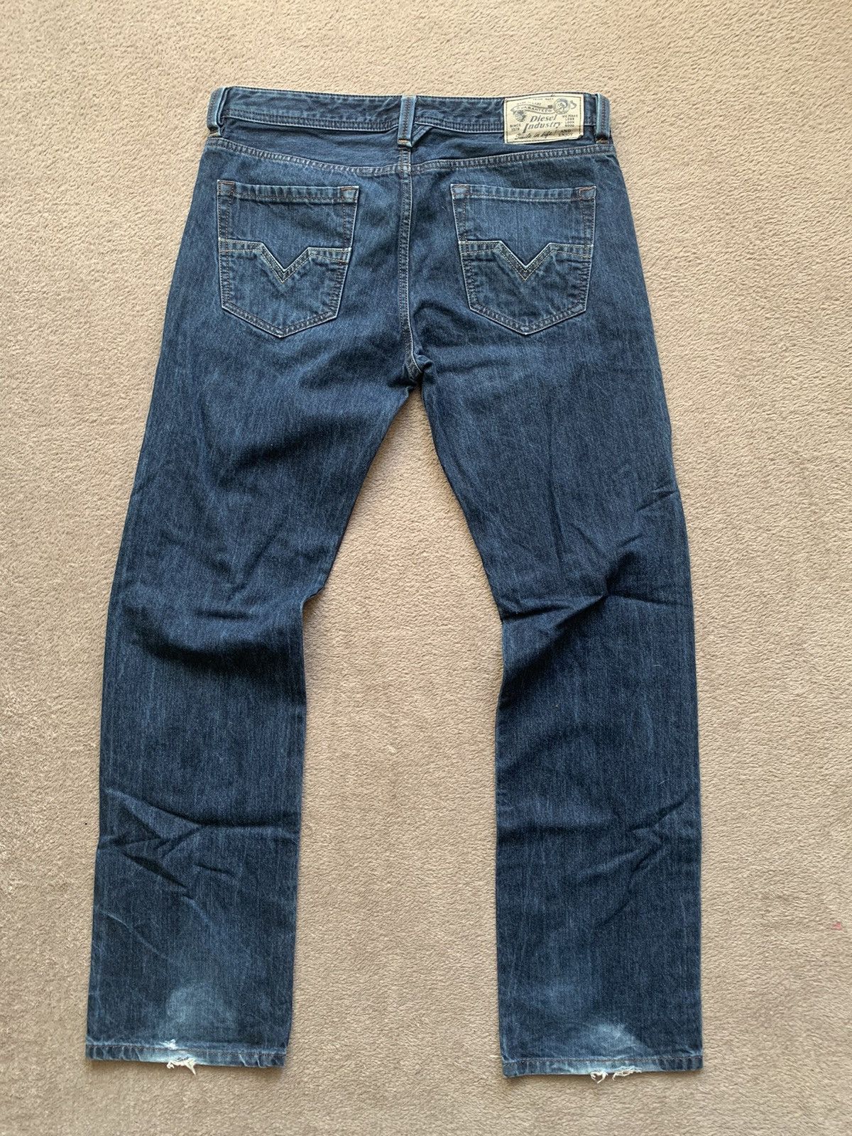 Japanese Brand Diesel Larkee Y2K faded distressed denim ripped Jeans Size US 32 / EU 48 - 4 Thumbnail