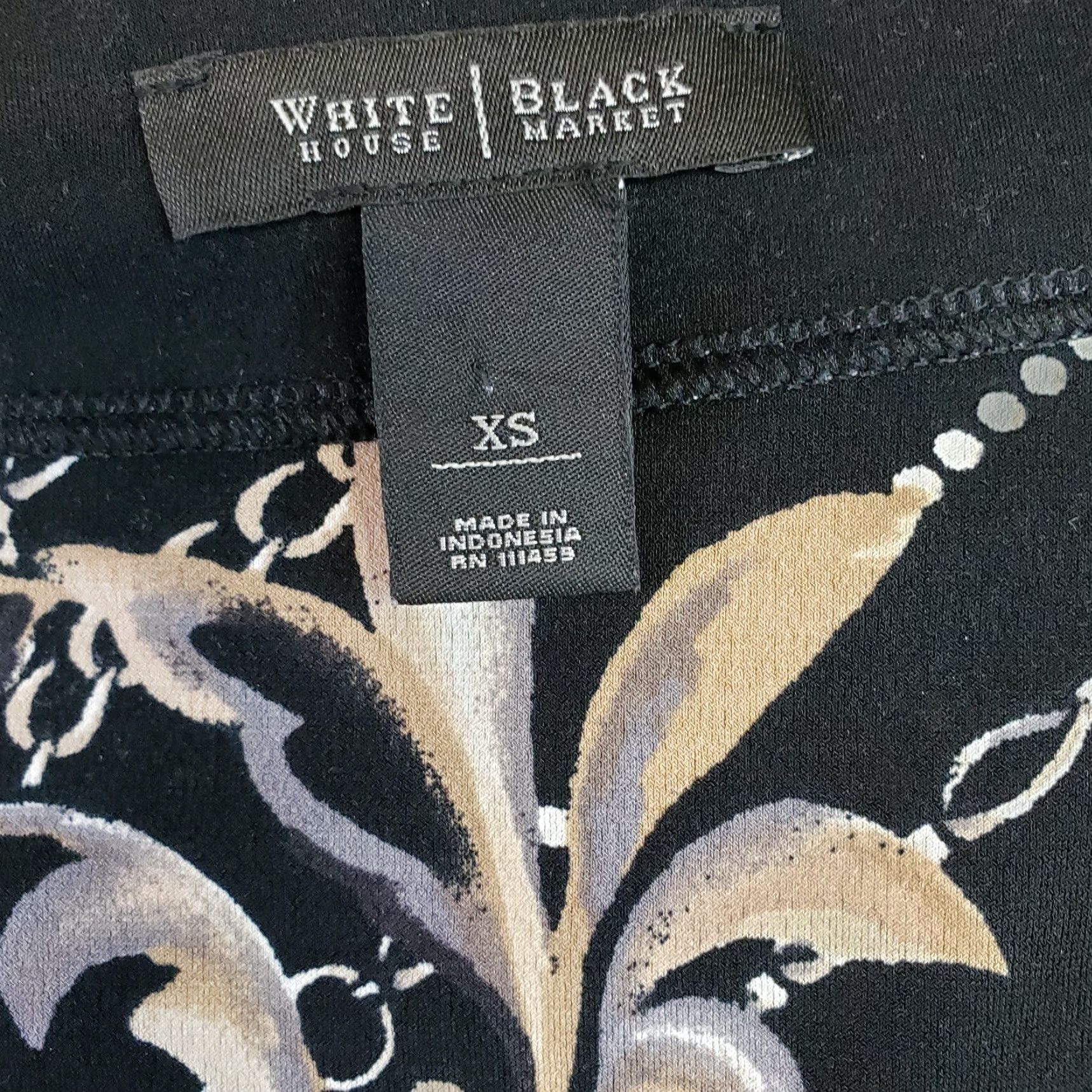 White House Black Market White House Black Market Womens Blouse Sz XS Floral Dolman Sleeve Boat Neck Top 3/4 Sleeve Black Tan Floral XS Womens Blouse Size XS / US 0-2 / IT 36-38 - 5 Thumbnail