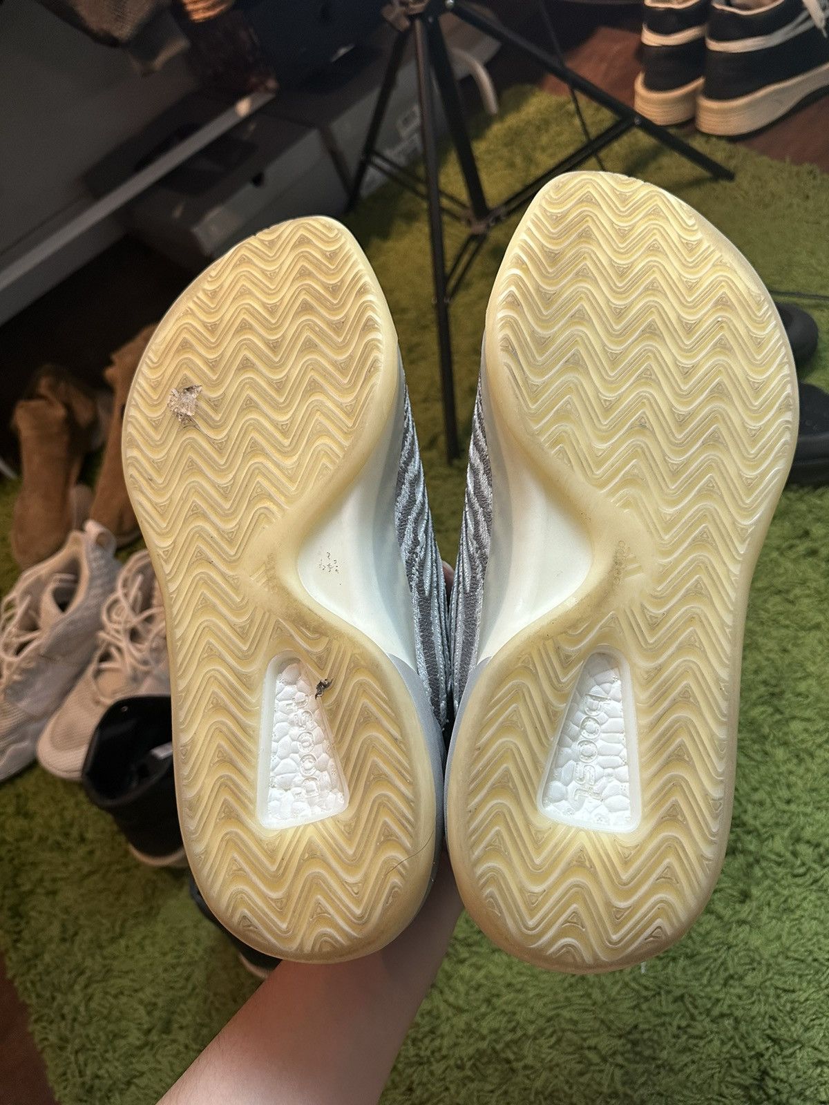 Adidas Yeezy QNTM Size US 13 / EU 46 - 6 Thumbnail