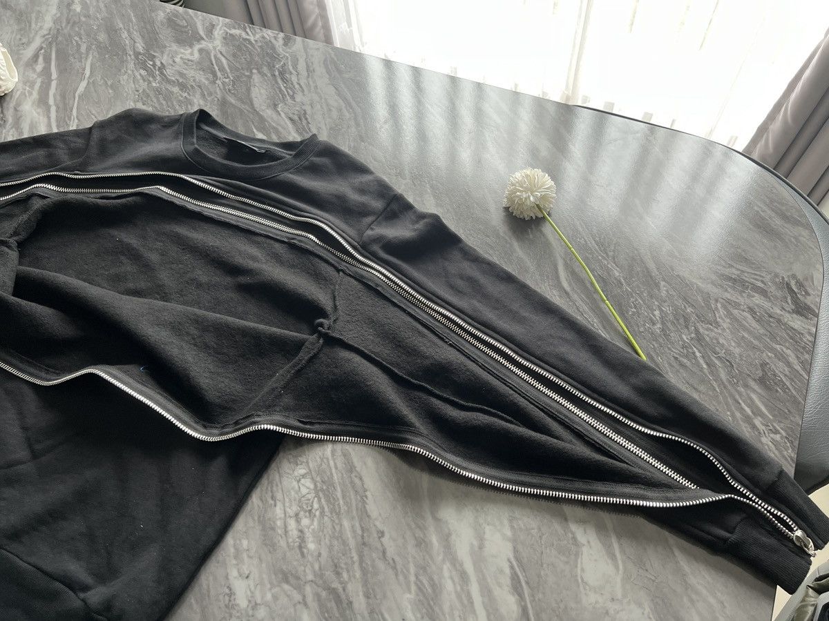 Givenchy GIVENCHY : Full Zipper Center Line Double Side Size US M / EU 48-50 / 2 - 8 Thumbnail