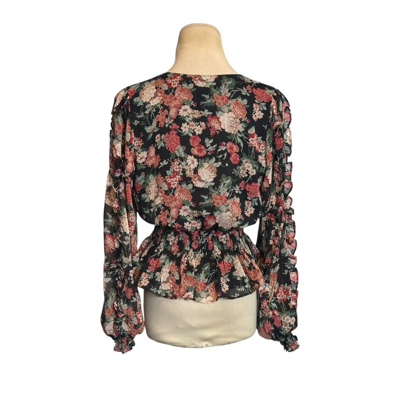 Express Express black red floral long sleeves blouse size XS Size XS / US 0-2 / IT 36-38 - 2 Thumbnail