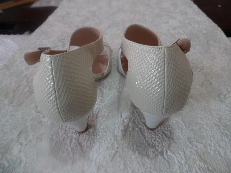 Designer Kaleidoscope women's cream shoes size 8 UK Size US 8.5 / IT 38.5 - 12 Thumbnail