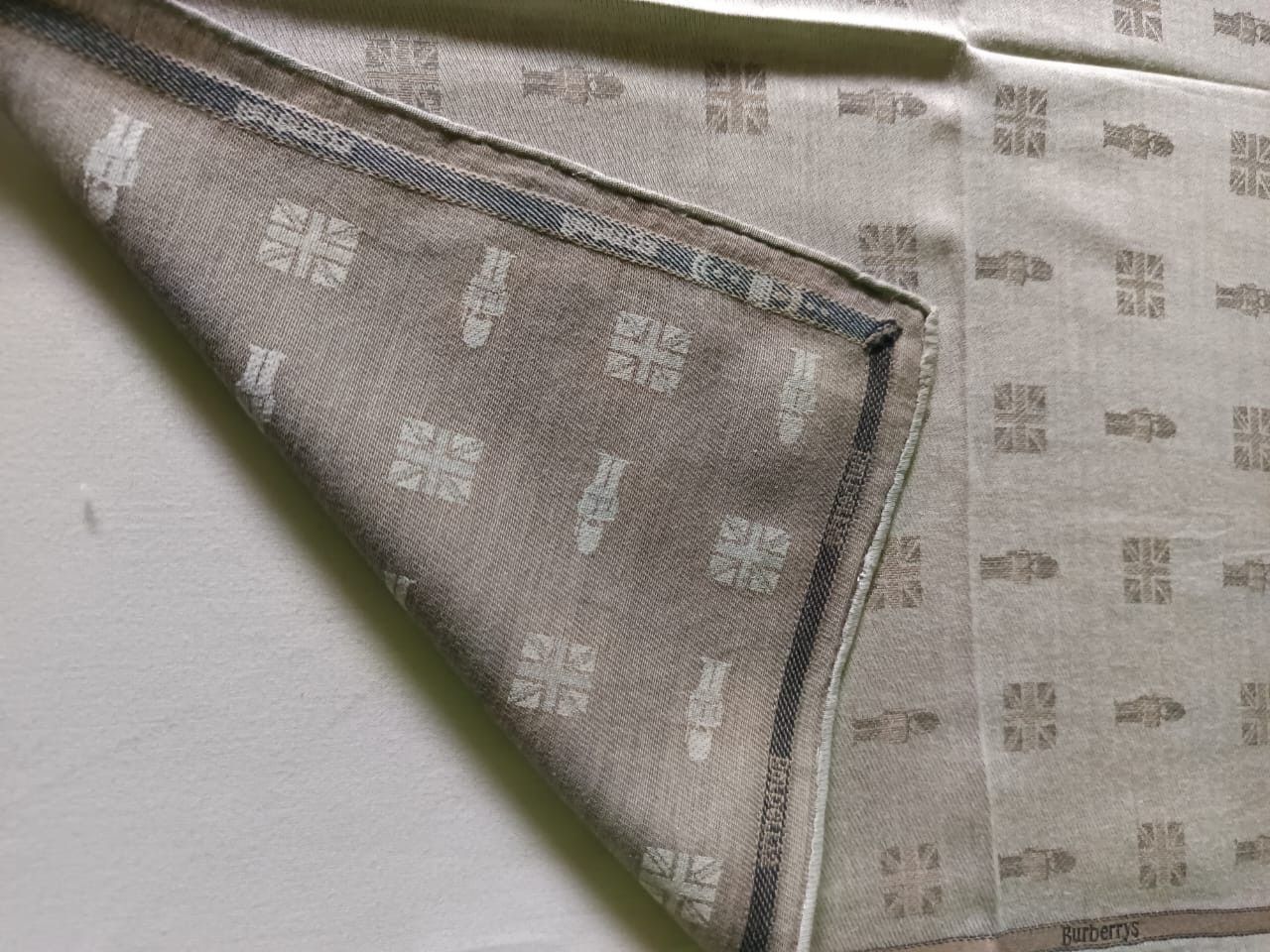 Burberry Vintage Burberry Handkerchief Size ONE SIZE - 4 Thumbnail