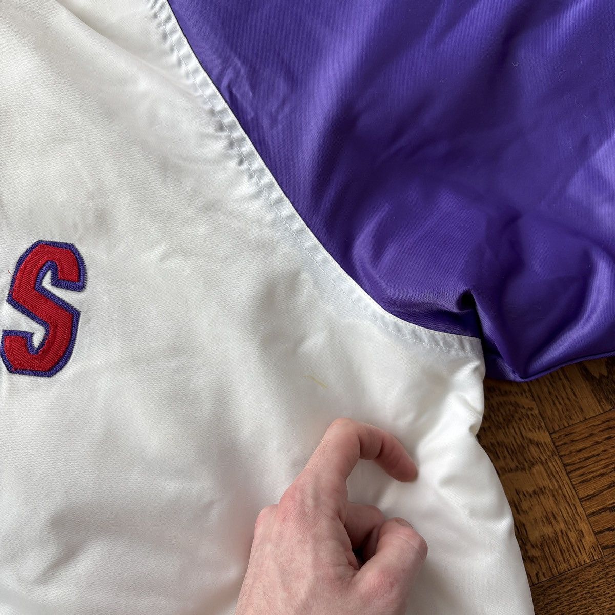 Reebok × Starter × Vintage Vintage Toronto Raptors Satin Jacket 90s Bomber 2000s Size US L / EU 52-54 / 3 - 14 Thumbnail
