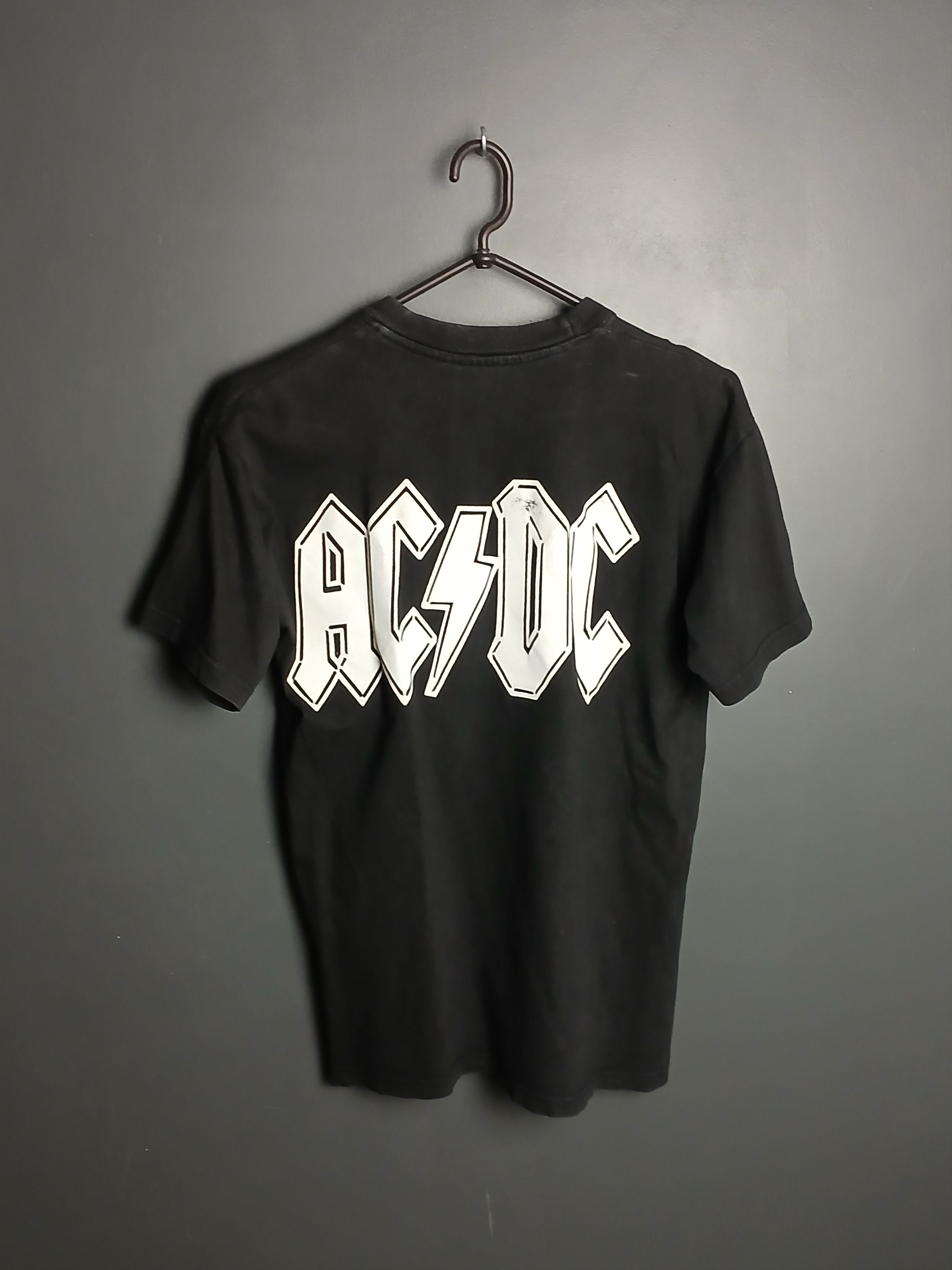 AC/DC × Band Tees × Vintage Vintage 2004 AC/DC T-Shirt Size US S / EU 44-46 / 1 - 2 Thumbnail