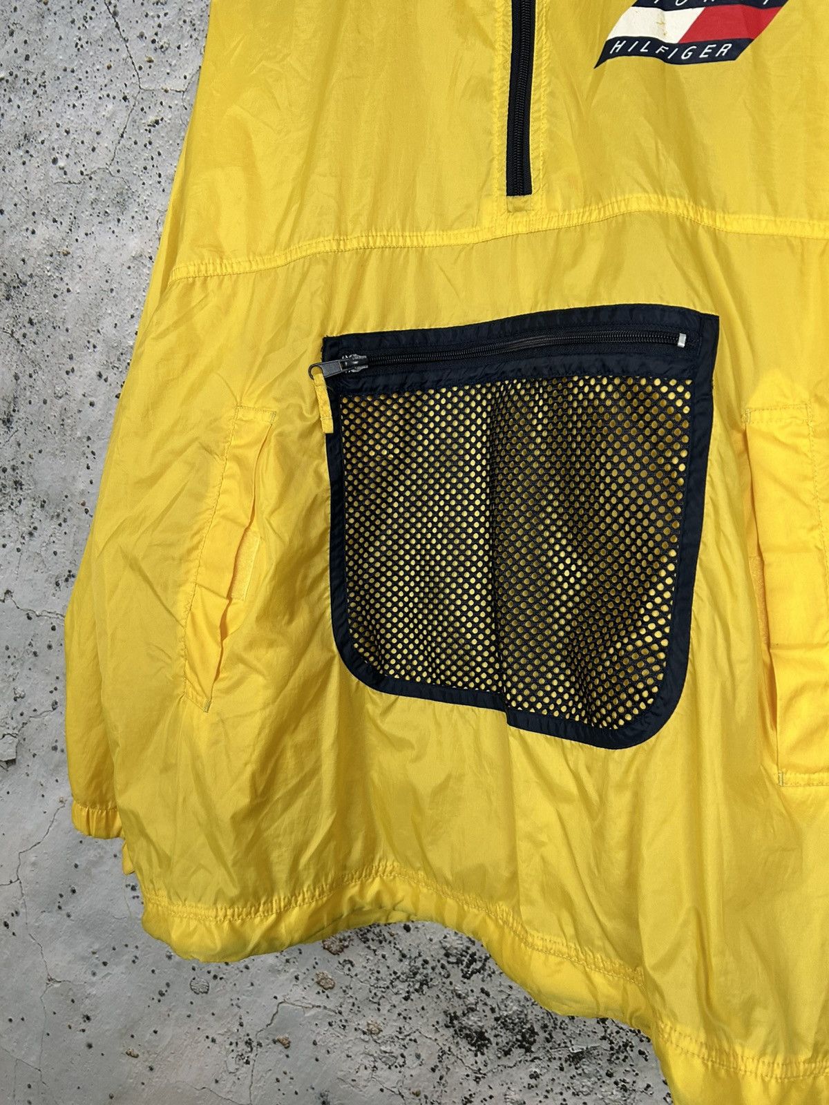 Tommy Hilfiger Vintage Tommy Hilfiger 90s Light Rain Jacket Yellow Hype Size US L / EU 52-54 / 3 - 4 Thumbnail