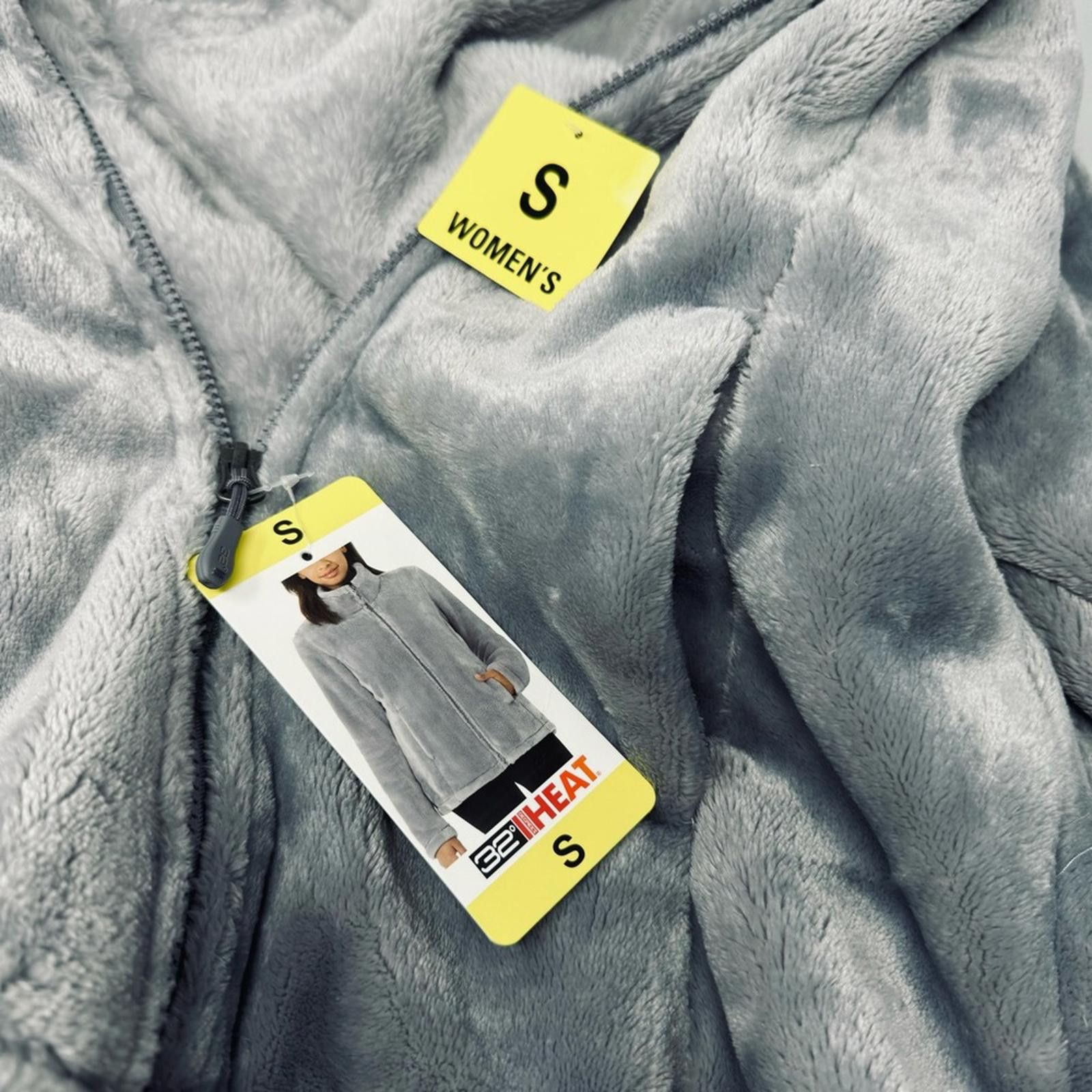 Designer NWT. 32 Degrees. Plush Full Zip Jacket Grisaille Size Small. Size S / US 4 / IT 40 - 8 Thumbnail