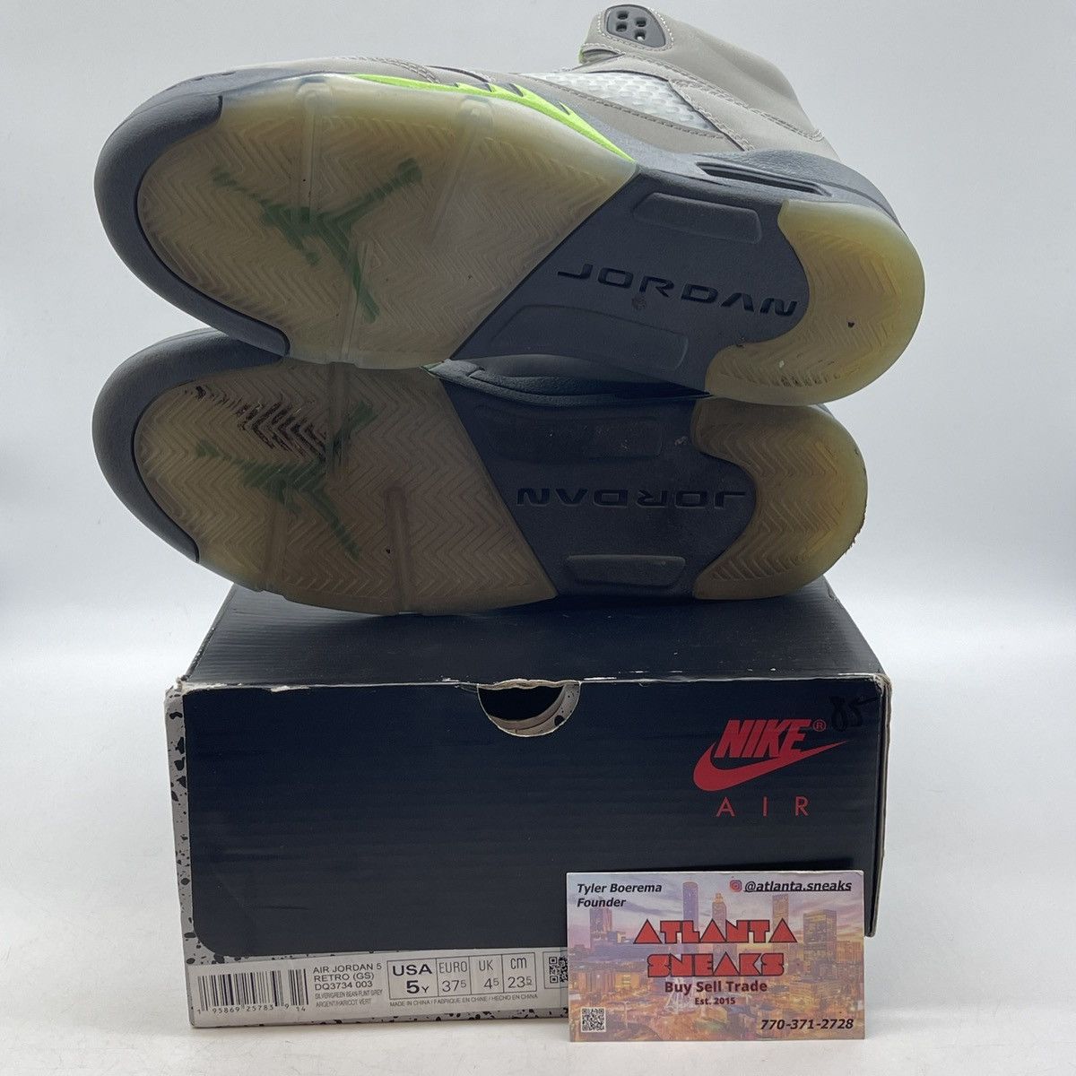 Jordan Brand Air Jordan 5 green bean Size US 5 / EU 37 - 7 Thumbnail
