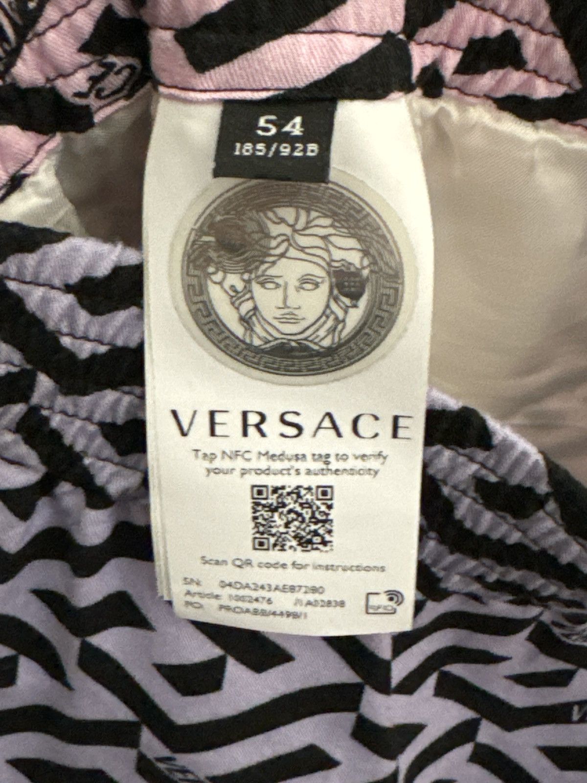 Versace Versace Pink/Purple Logo Print Crepe Shorts Size US 38 / EU 54 - 5 Thumbnail
