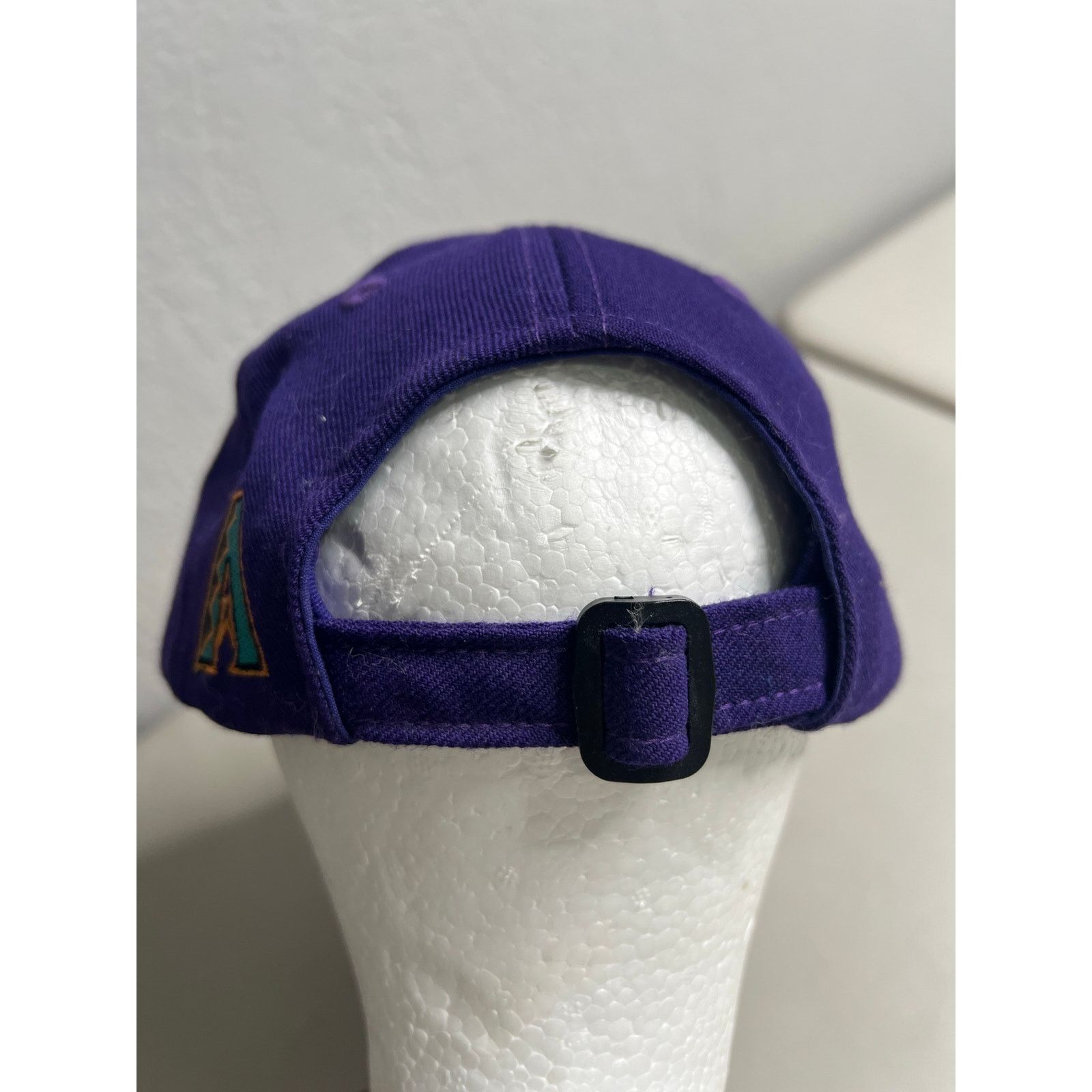 Vintage Vintage Arizona Diamondbacks Purple Strapback Hat 90s wool Size ONE SIZE - 4 Thumbnail