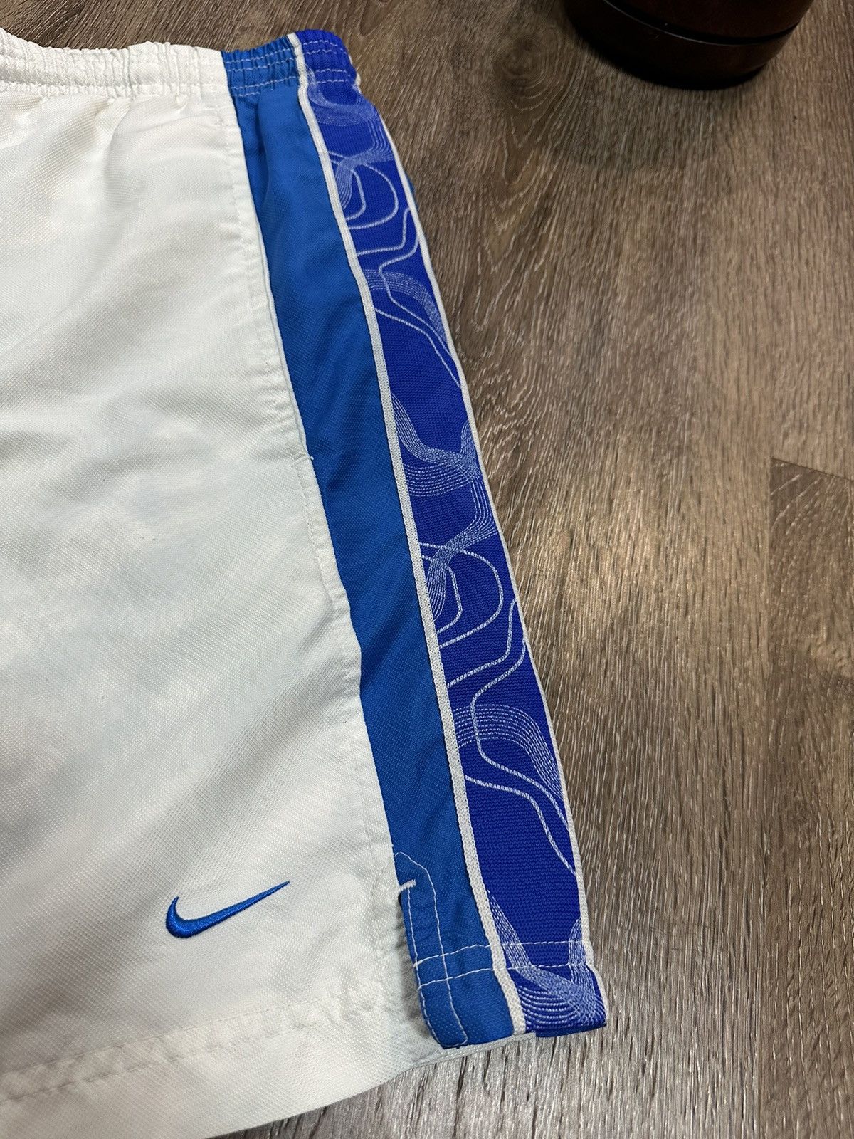 Vintage Nike Small Swoosh Vintage Shorts Y2K Size US 32 / EU 48 - 2 Thumbnail