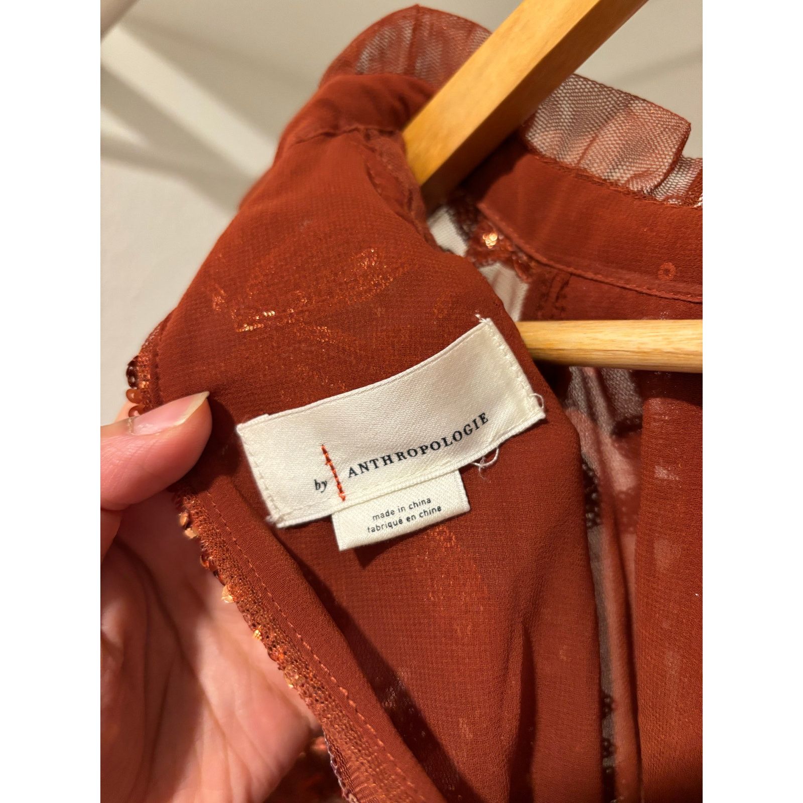 Anthropologie NWOT Anthropologie Burnt Orange Cut-out Sequin Top Sz S Size S / US 4 / IT 40 - 8 Thumbnail