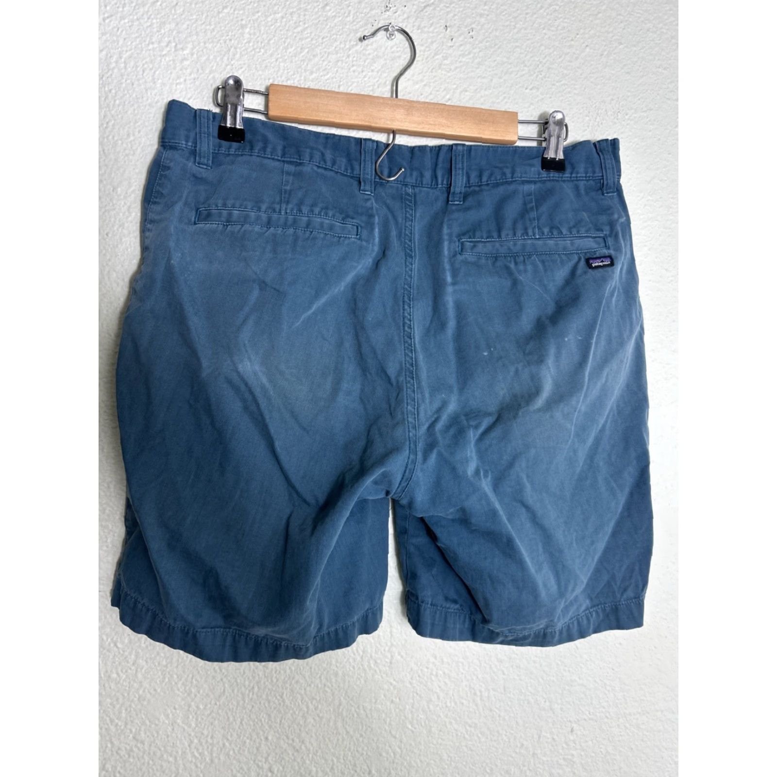 Patagonia Patagonia Organic Cotton Blue Chino Shorts 32x8 Small Hole Stains Mens Size US 32 / EU 48 - 7 Thumbnail