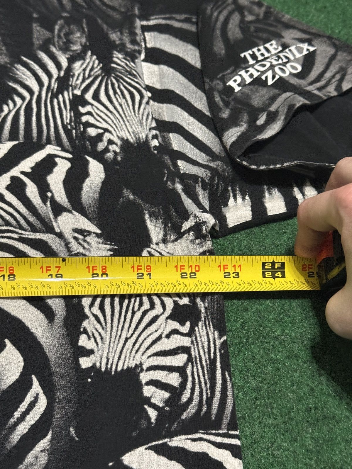Vintage Vtg 90s All Over Print Zebra Safarai XL Phoenix Zoo T Shirt Size US XL / EU 56 / 4 - 6 Thumbnail