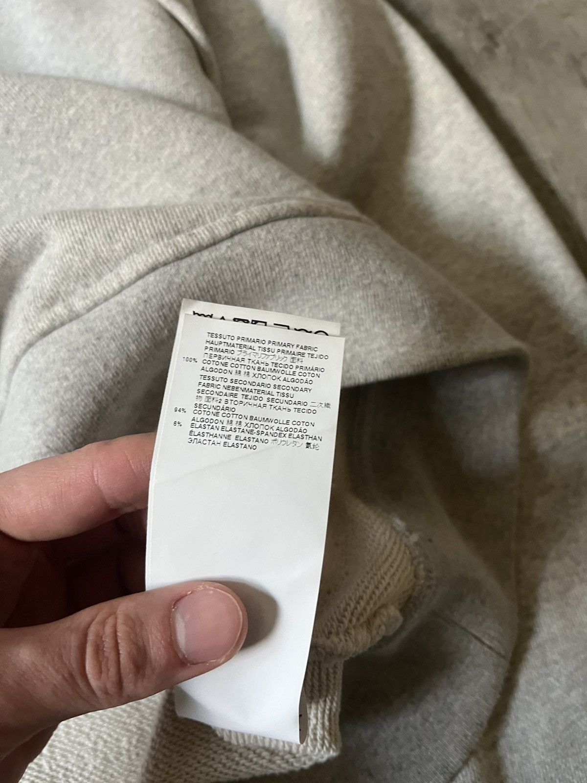 Maison Margiela Maison Margiela A/W 20 Upside-Down revers logo sweatshirt Size US M / EU 48-50 / 2 - 9 Thumbnail