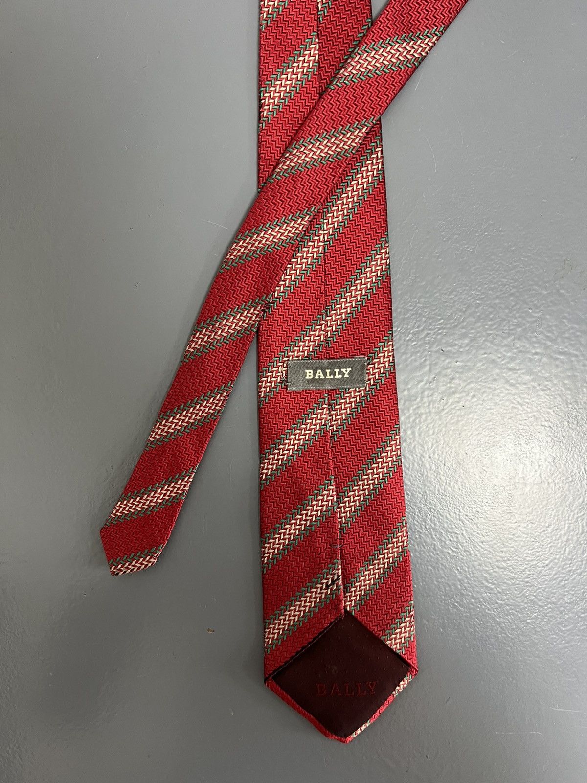 Bally Vintage Bally Switzerland 100% Silk Necktie Luxury Italy Size ONE SIZE - 1 Thumbnail