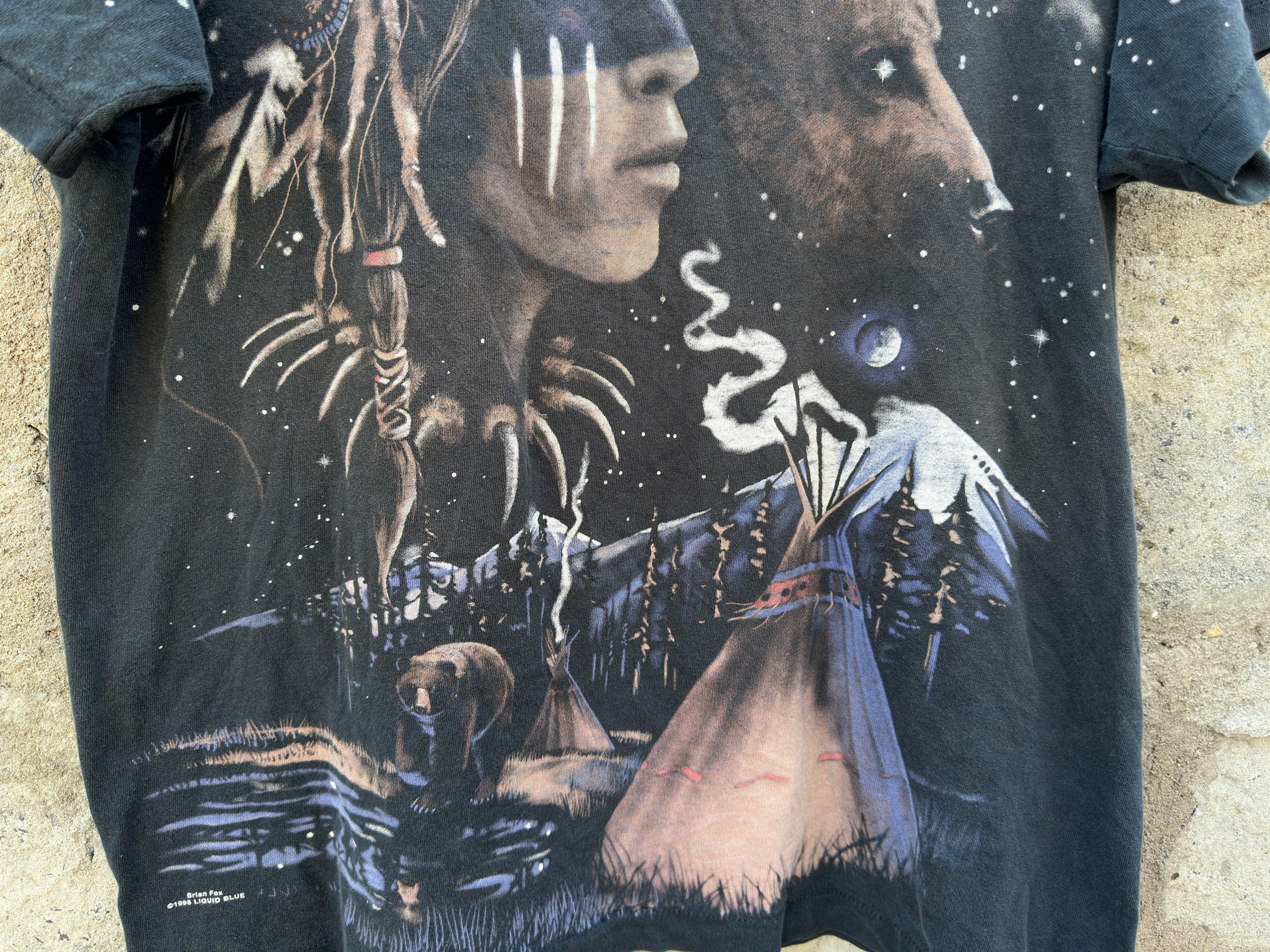 Liquid Blue vintage 1998 Liquid Blue Brian Fox "Indian Bear" AOP T-shirt Size US XL / EU 56 / 4 - 4 Thumbnail