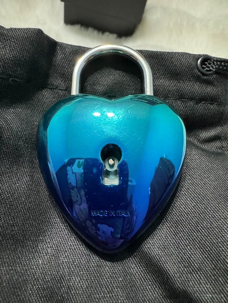 Saint Laurent Paris Saint Laurent Paris Love heart gradient padlock 2505-Nextar Size ONE SIZE - 7 Thumbnail