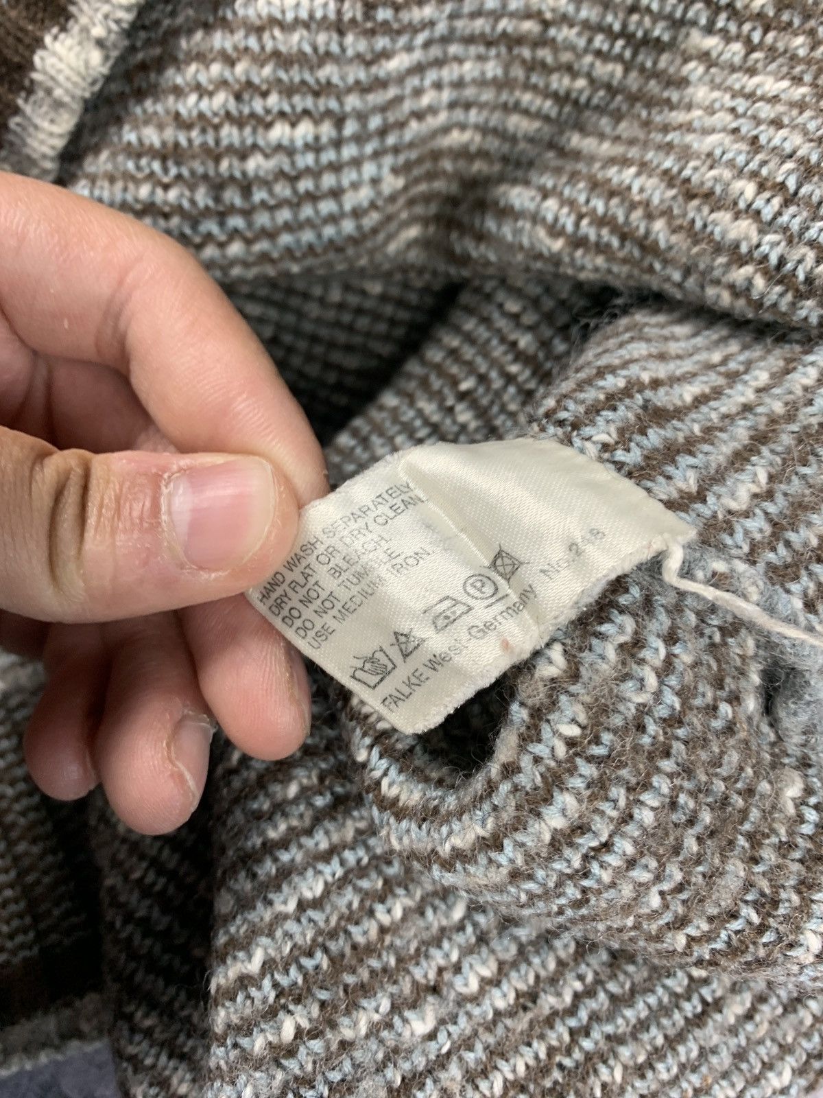 Hugo Boss Vintage Y2K Hugo Boss Knit Sweater Jumper Men’s Size 42 90’s Size US XS / EU 42 / 0 - 8 Thumbnail