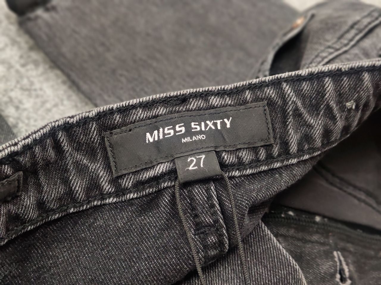 Miss Sixty Miss Sixty Vicki Mom Black Faded Denim Jeans Vtg Y2K Style Size 27" / US 4 / IT 40 - 12 Thumbnail